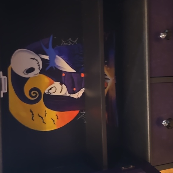 Nightmare before Christmas cabinet - Picture 2 of 4